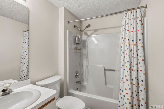 2776 Coventry, Hamburg, NY 14075