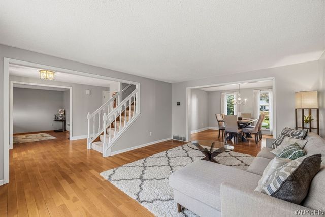 2776 Coventry, Hamburg, NY 14075