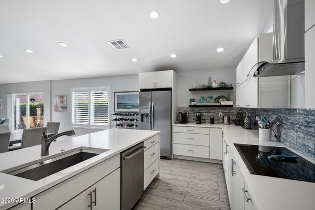 2622 LEISURE WORLD --, Mesa, AZ 85206