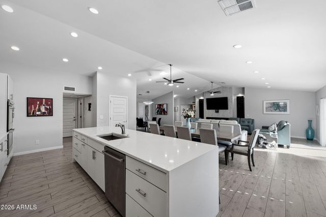 2622 LEISURE WORLD --, Mesa, AZ 85206