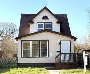 3123 Knox Avenue N, Minneapolis, MN 55411