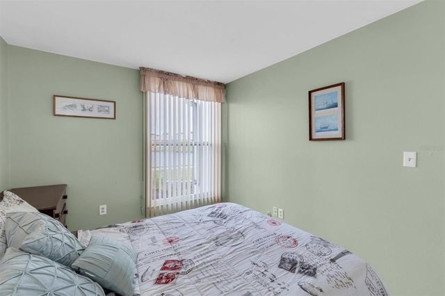 4352 TAHITIAN GARDENS CIRCLE F, Holiday, FL 34691