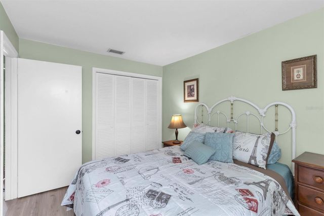 4352 TAHITIAN GARDENS CIRCLE F, Holiday, FL 34691