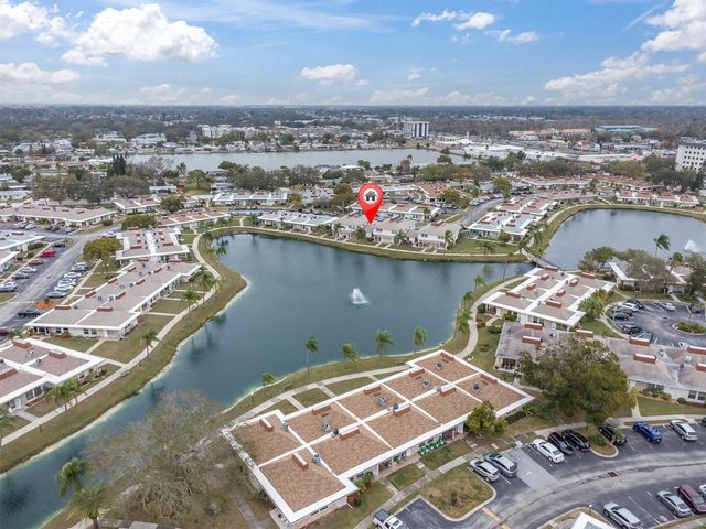 4352 TAHITIAN GARDENS CIRCLE F, Holiday, FL 34691