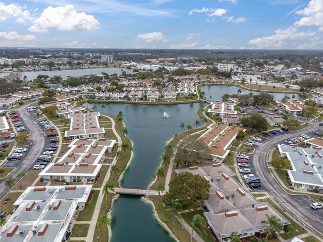 4352 TAHITIAN GARDENS CIRCLE F, Holiday, FL 34691