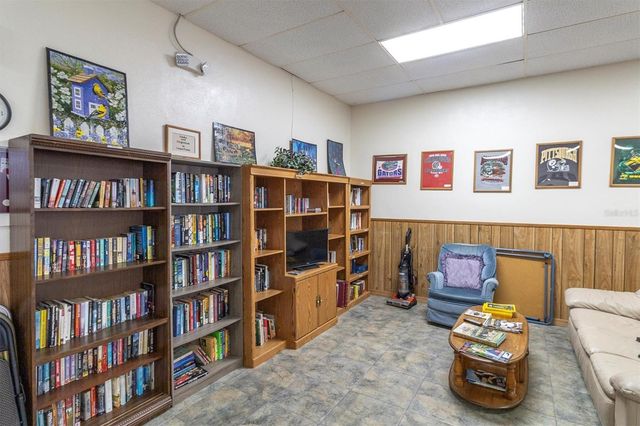 4352 TAHITIAN GARDENS CIRCLE F, Holiday, FL 34691