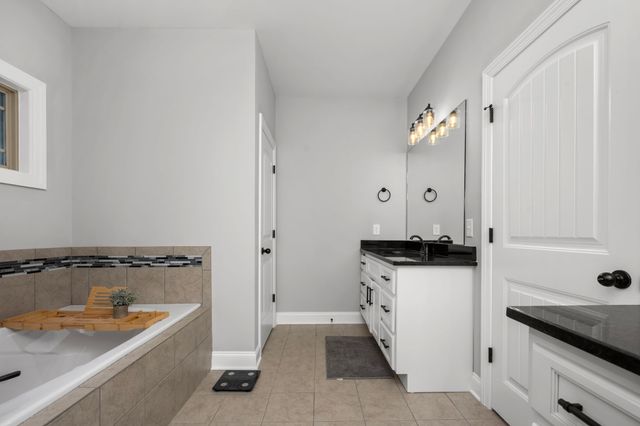 810 Walnut Grove Rd, Christiana, TN 37037
