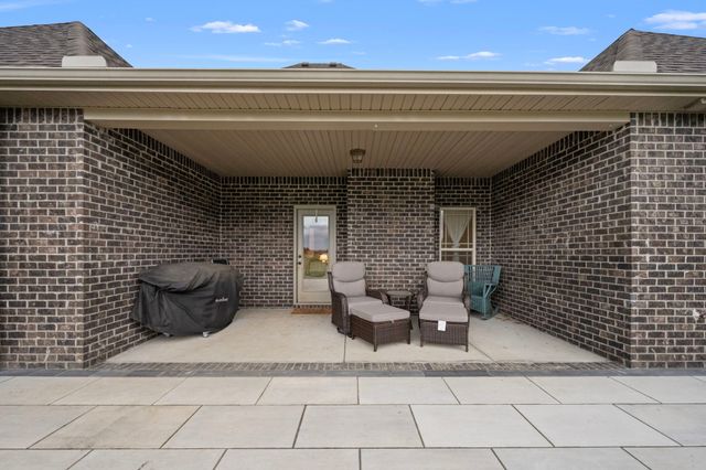 810 Walnut Grove Rd, Christiana, TN 37037