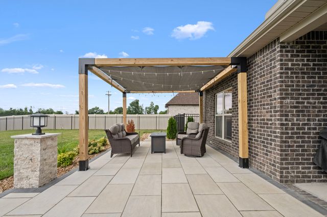 810 Walnut Grove Rd, Christiana, TN 37037