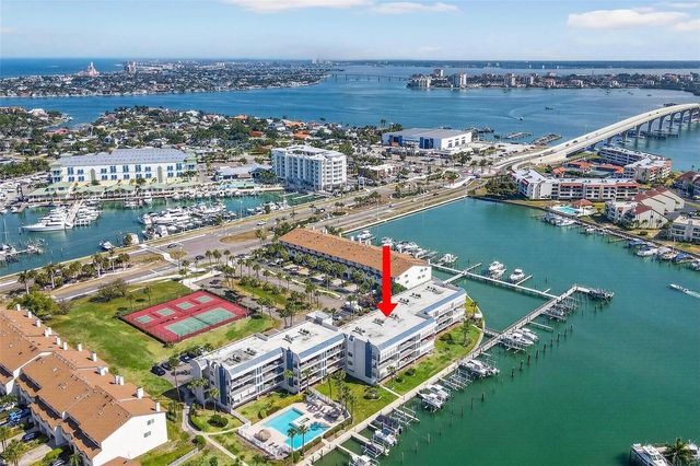 363 PINELLAS BAYWAY S 42, St Petersburg, FL 33715