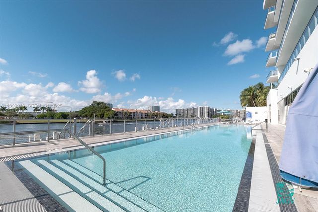 4010 S Ocean Drive R3005, Hollywood, FL 33019