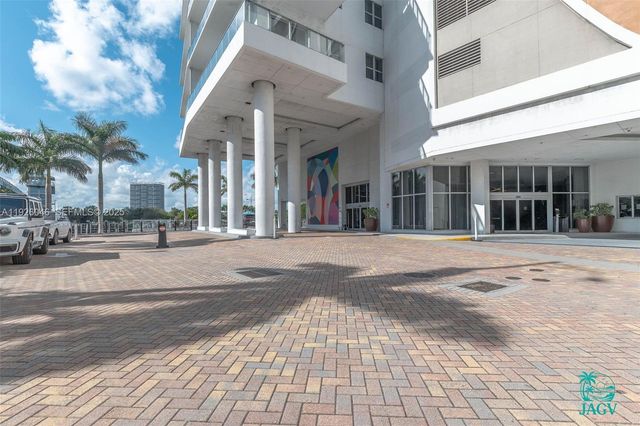 4010 S Ocean Drive R3005, Hollywood, FL 33019
