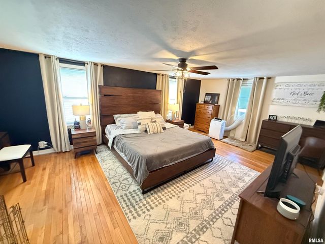 1615 W GILBERT Avenue, Peoria, IL 61604