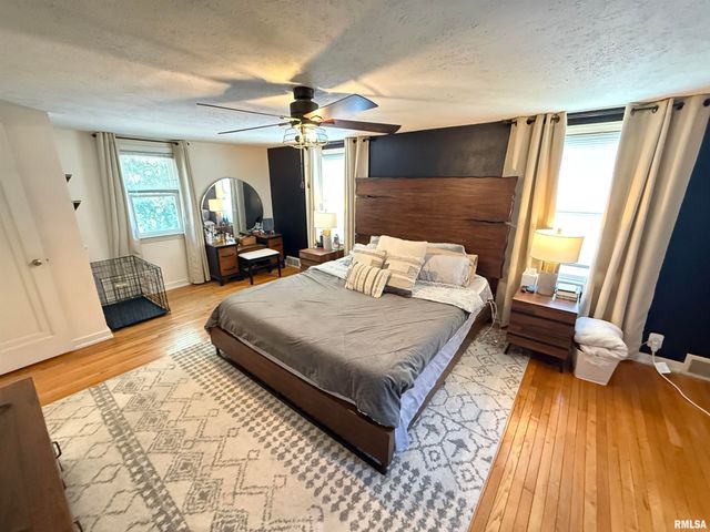 1615 W GILBERT Avenue, Peoria, IL 61604