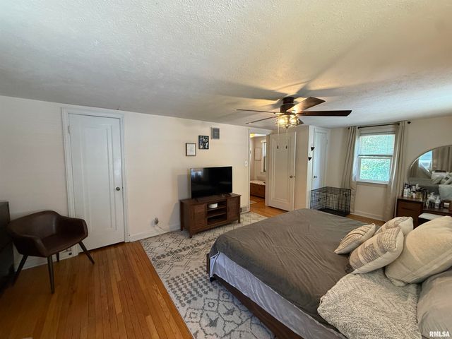 1615 W GILBERT Avenue, Peoria, IL 61604