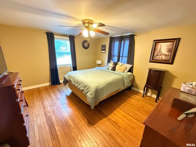 1615 W GILBERT Avenue, Peoria, IL 61604