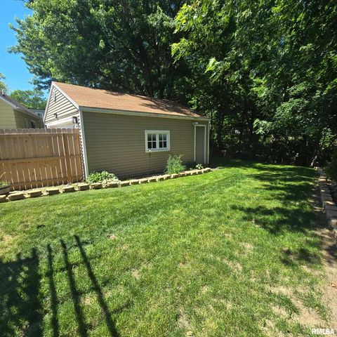 1615 W GILBERT Avenue, Peoria, IL 61604