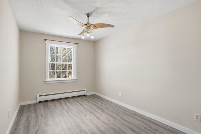 810 Old Settlers Trail 5, Hopkins, MN 55343