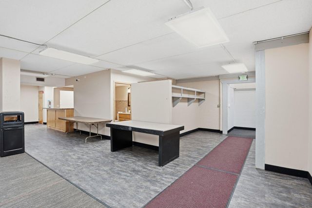 810 Old Settlers Trail 5, Hopkins, MN 55343