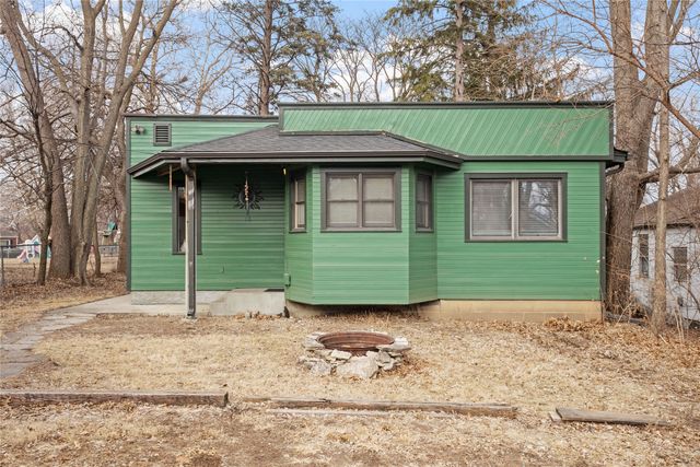 412 Fulton Drive, Des Moines, IA 50315