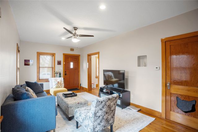 412 Fulton Drive, Des Moines, IA 50315