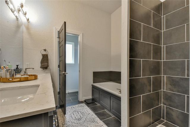16901 Barcelona Drive, Oklahoma City, OK 73170