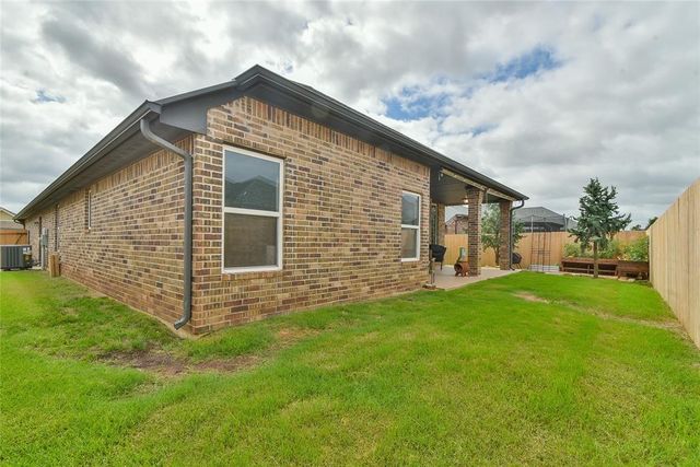 16901 Barcelona Drive, Oklahoma City, OK 73170