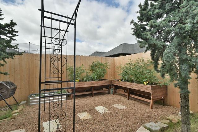 16901 Barcelona Drive, Oklahoma City, OK 73170