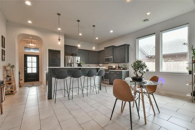 16901 Barcelona Drive, Oklahoma City, OK 73170