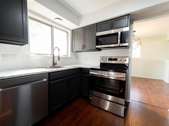 3340 Bluett Drive, Ann Arbor, MI 48105