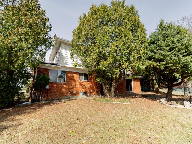 3340 Bluett Drive, Ann Arbor, MI 48105