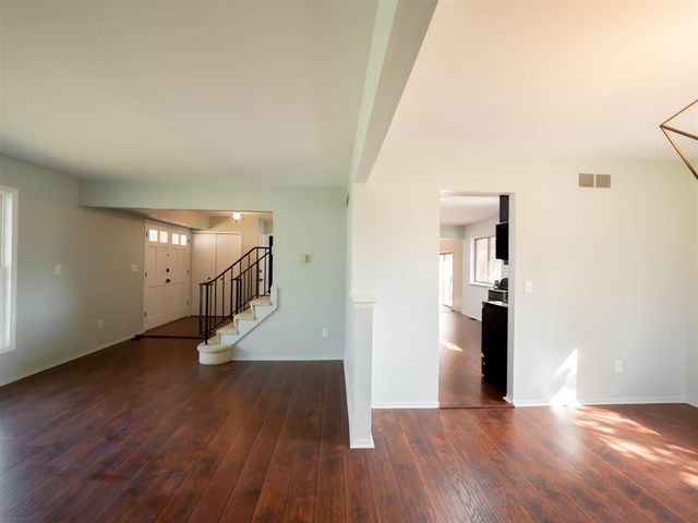 3340 Bluett Drive, Ann Arbor, MI 48105