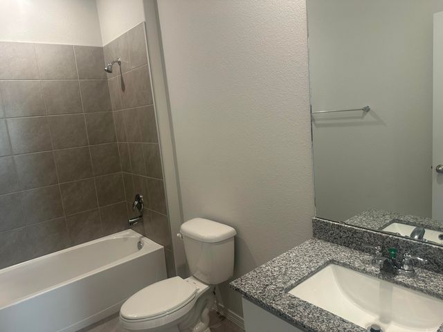 2475 Royal Troon Road NE, Rio Rancho, NM 87144