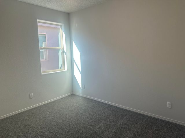 2475 Royal Troon Road NE, Rio Rancho, NM 87144