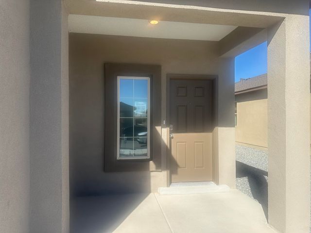 2475 Royal Troon Road NE, Rio Rancho, NM 87144