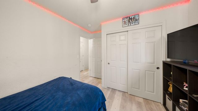 5560 Landon Ln, Riverbank, CA 95367