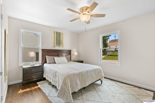 1311 S 52nd Avenue, Omaha, NE 68106