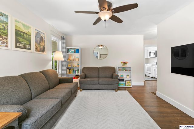 1311 S 52nd Avenue, Omaha, NE 68106