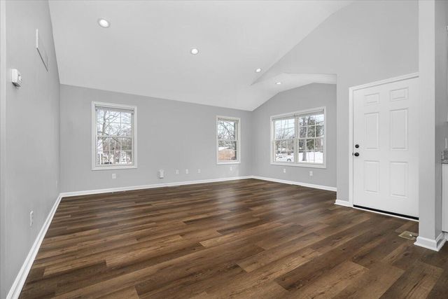 216 S Walnut St, Wilmore, KY 40390