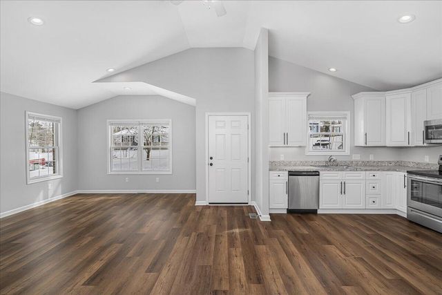 216 S Walnut St, Wilmore, KY 40390