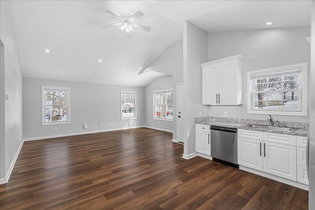 216 S Walnut St, Wilmore, KY 40390