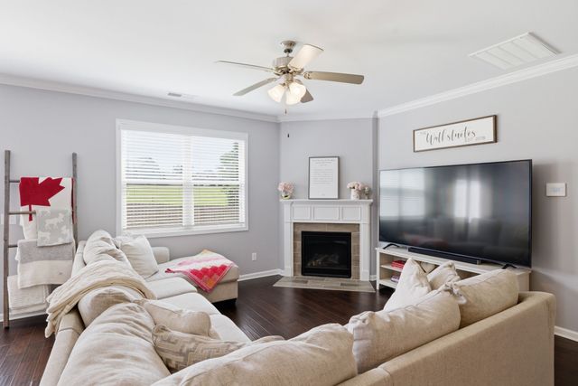 3030 Alan Dr, Spring Hill, TN 37174