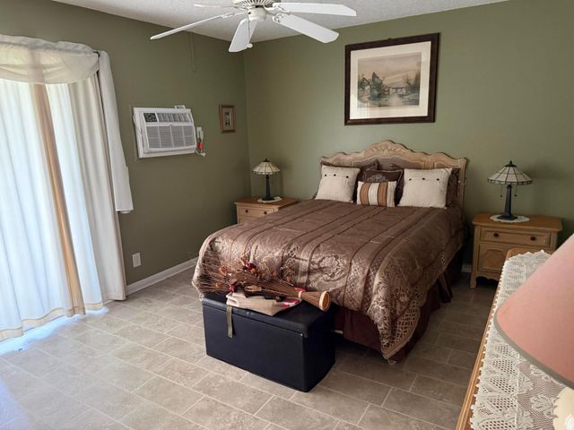 15 CHATHAM A 15, West Palm Beach, FL 33417
