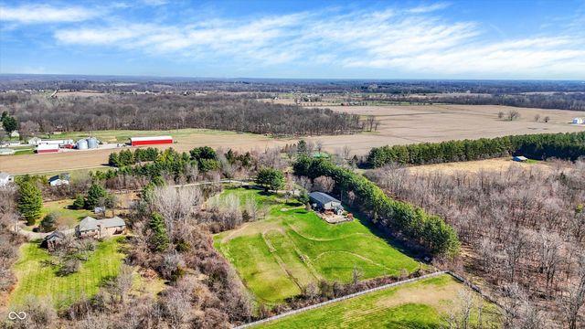 4115 N Banta Road, Bargersville, IN 46106