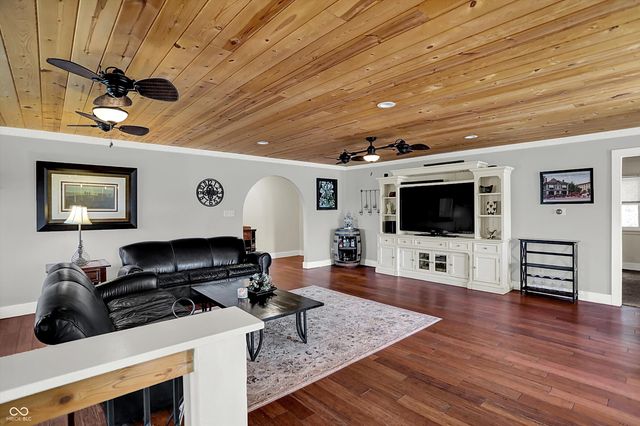 4115 N Banta Road, Bargersville, IN 46106