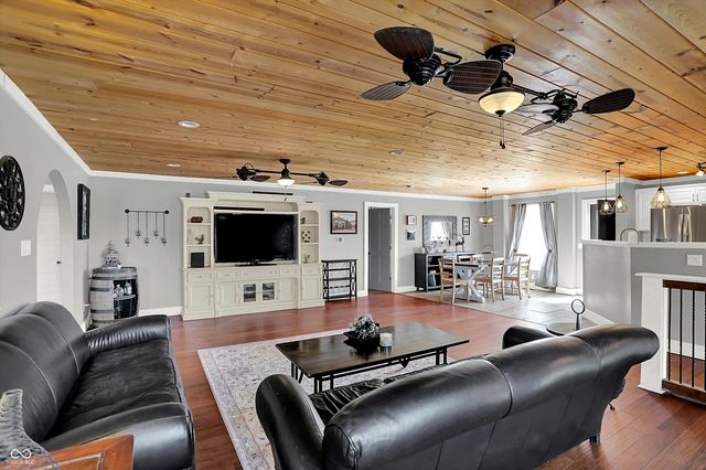 4115 N Banta Road, Bargersville, IN 46106