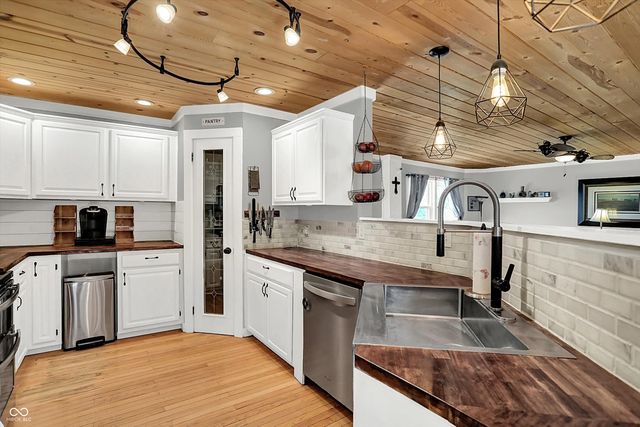 4115 N Banta Road, Bargersville, IN 46106