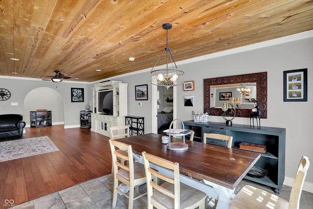 4115 N Banta Road, Bargersville, IN 46106