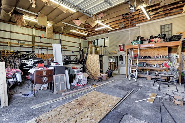 4115 N Banta Road, Bargersville, IN 46106