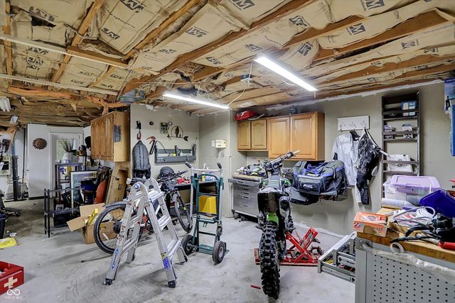 4115 N Banta Road, Bargersville, IN 46106